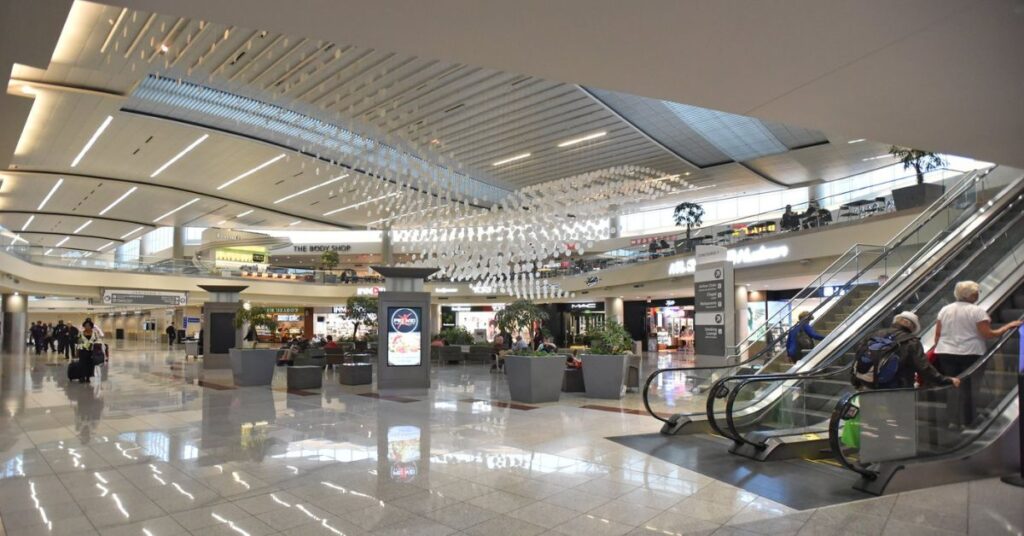 atlanta airport united terminal
