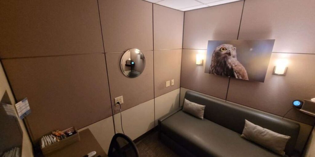 atlanta airport sleep pods